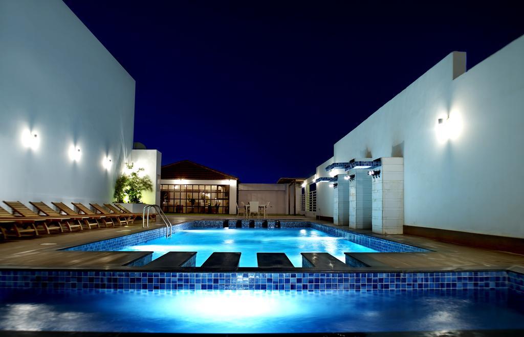 Ista Suites Seef Манама Екстер'єр фото
